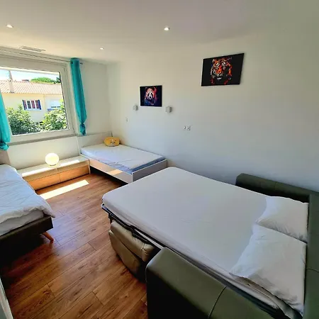 Doumo Apartment