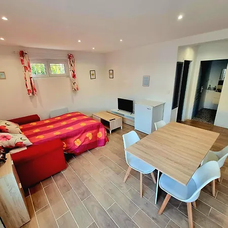 Doumo Apartman *